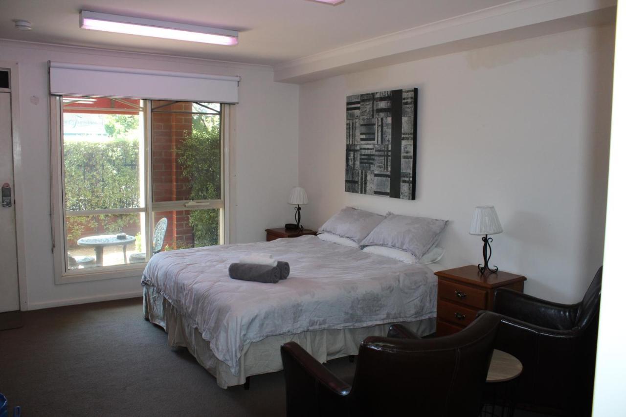 Box Hill Studio Apartment 2 エクステリア 写真